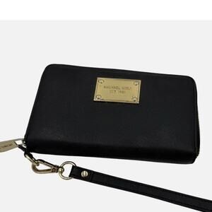 Michael Kors Black Wallet Zip Around Wristlet